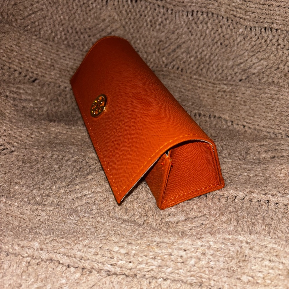 Tory Burch Orange Saffiano Glasses Case with Gold Logo - Picture 6 of 6